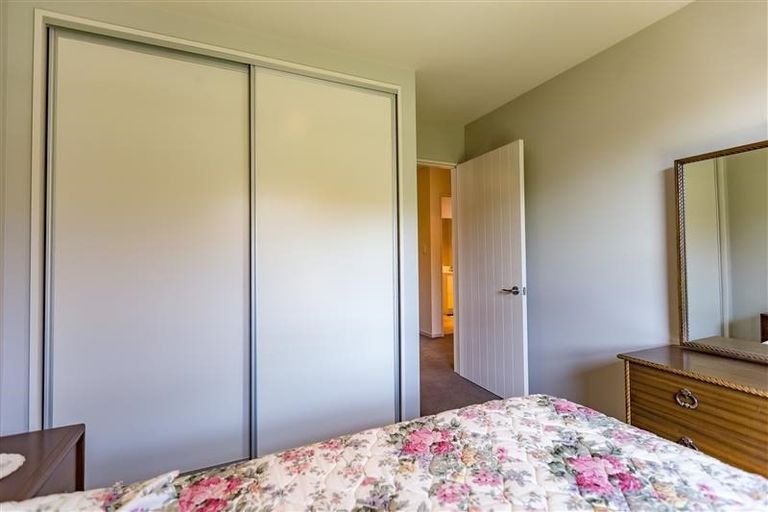 Photo of property in 1/27 Wilsons Road South, Saint Martins, Christchurch, 8022