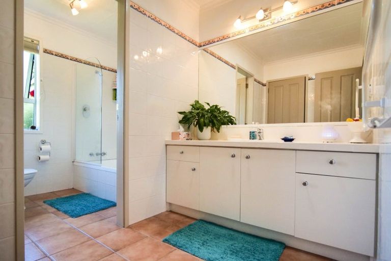 Photo of property in 11 Stafford Street, Westport, 7825