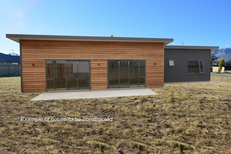 Photo of property in 18 Little Maude Drive, Lake Hawea, Wanaka, 9382