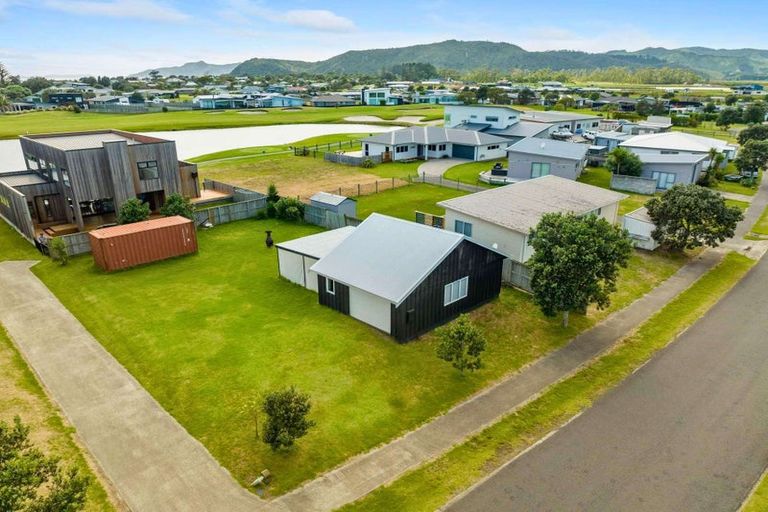 Photo of property in 147 Rangiora Crescent, Matarangi, Whitianga, 3592