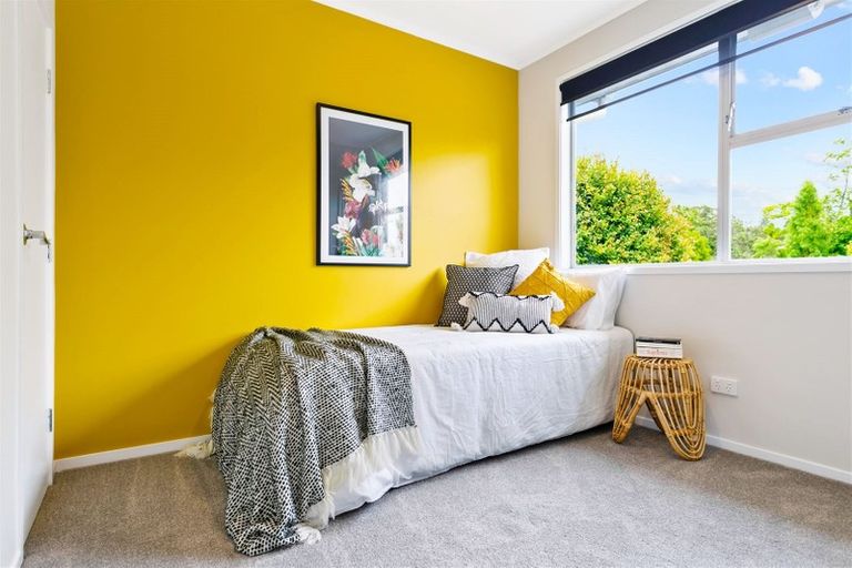 Photo of property in 13 Hewlett Road, Massey, Auckland, 0614