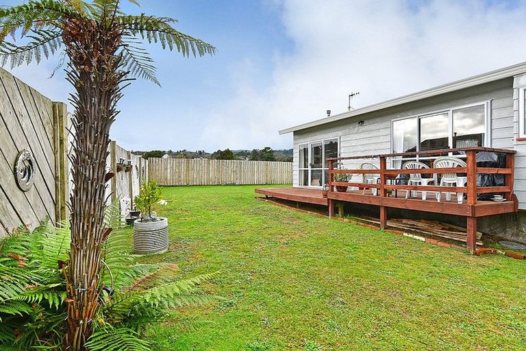 Photo of property in 22 Memphis Grove, Totara Park, Upper Hutt, 5018