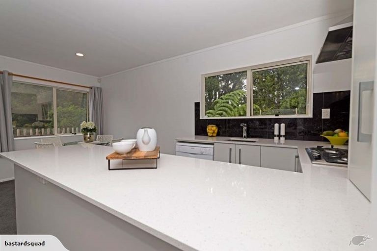 Photo of property in 329 Taiapa Road, Muriwai, Waimauku, 0881