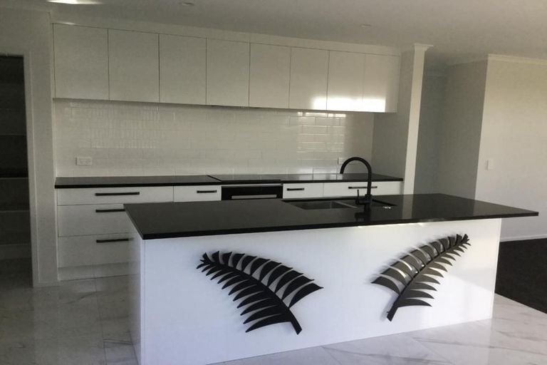 Photo of property in 41 Awatira Drive, Papamoa Beach, Papamoa, 3118