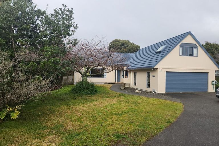 Photo of property in 112 Langdale Avenue, Paraparaumu, 5032