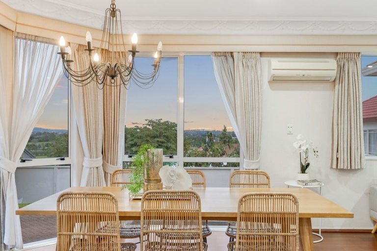 Photo of property in 35 Mccahill Views, Botany Downs, Auckland, 2010