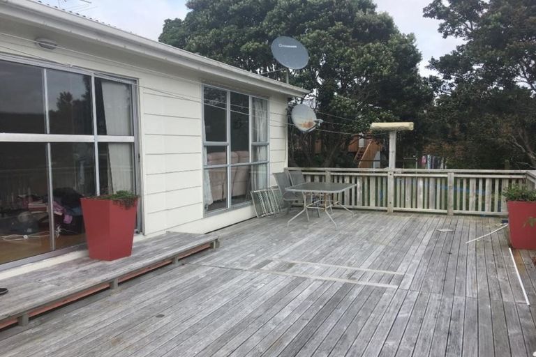 Photo of property in 94 Jamaica Drive, Grenada North, Wellington, 5028