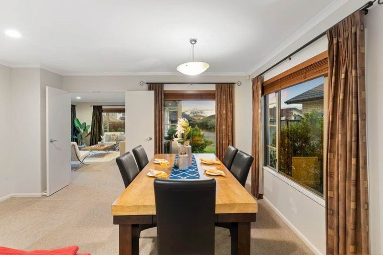 Photo of property in 14 Duntrune Road, Flat Bush, Auckland, 2016
