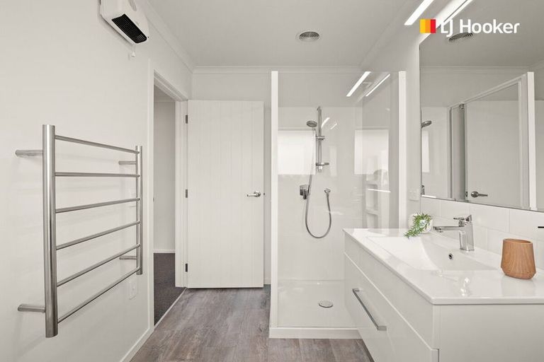 Photo of property in 17 Glendermid Close, Sawyers Bay, Port Chalmers, 9023