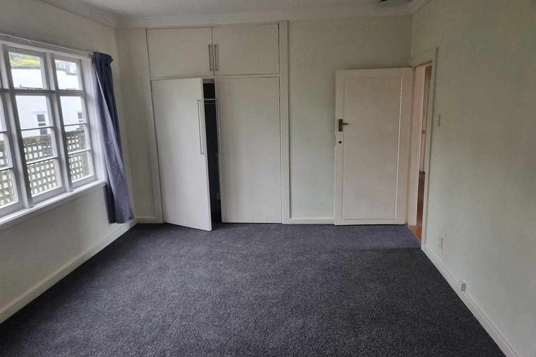 Photo of property in 116 Karori Road, Karori, Wellington, 6012