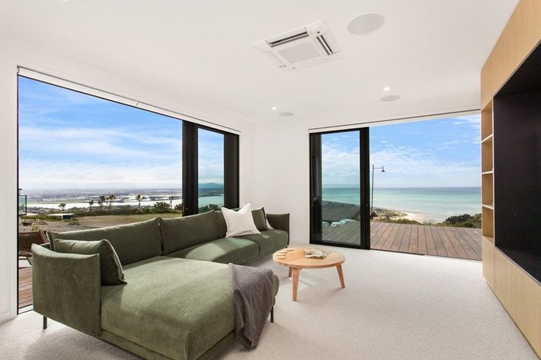 Photo of property in 9 Loader Lane, Clifton, Christchurch, 8081