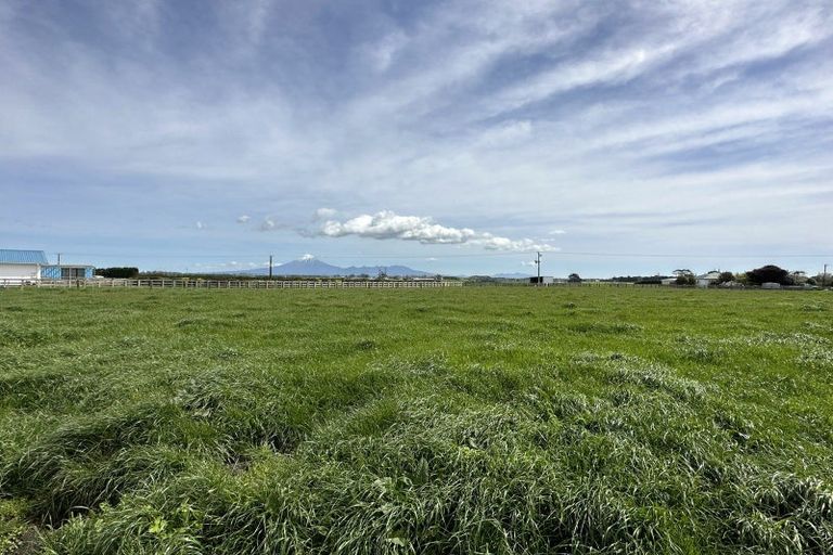 Photo of property in 199 Otaraoa Road, Motunui, Waitara, 4383