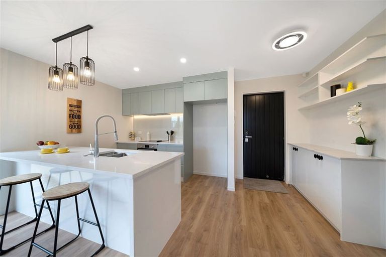 Photo of property in 40d Nikau Street, New Lynn, Auckland, 0600