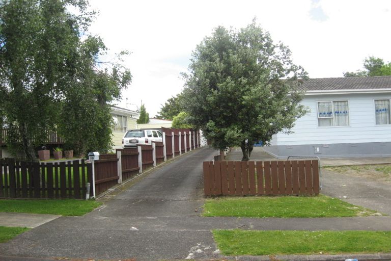 Photo of property in 13 Smedley Street, Manurewa, Auckland, 2102