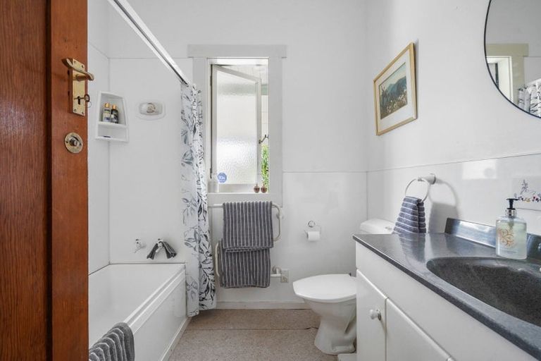 Photo of property in 12 Taniwha Street, Frankton, Hamilton, 3204