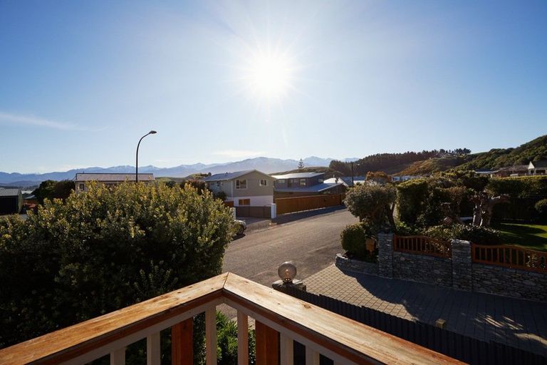 Photo of property in 10 Kotuku Road, South Bay, Kaikoura, 7300