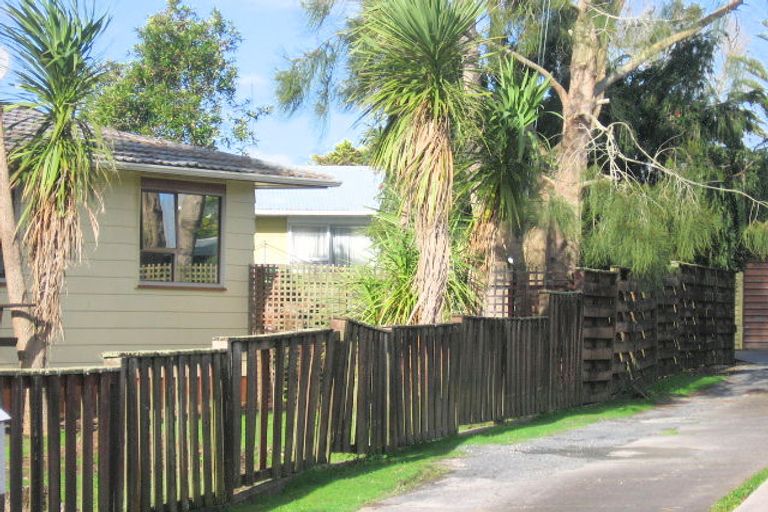 Photo of property in 7 Murillo Place, Henderson, Auckland, 0612