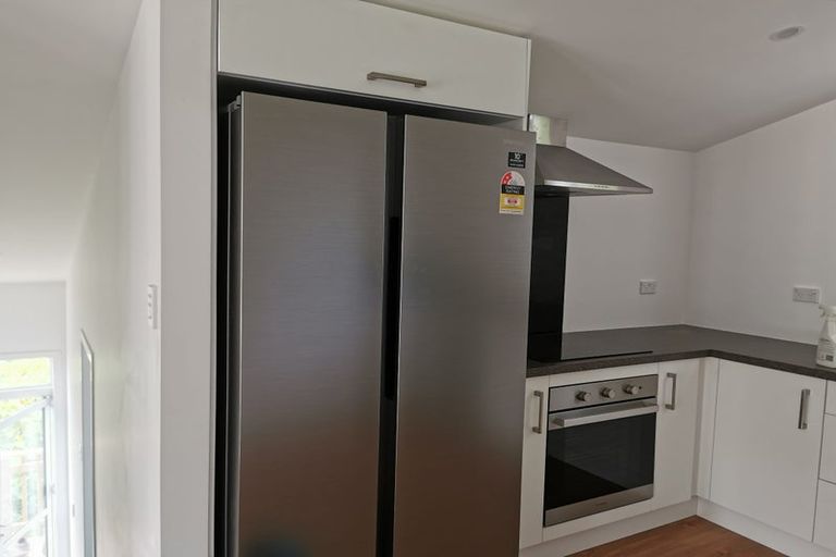 Photo of property in 92b Kelburn Parade, Kelburn, Wellington, 6012