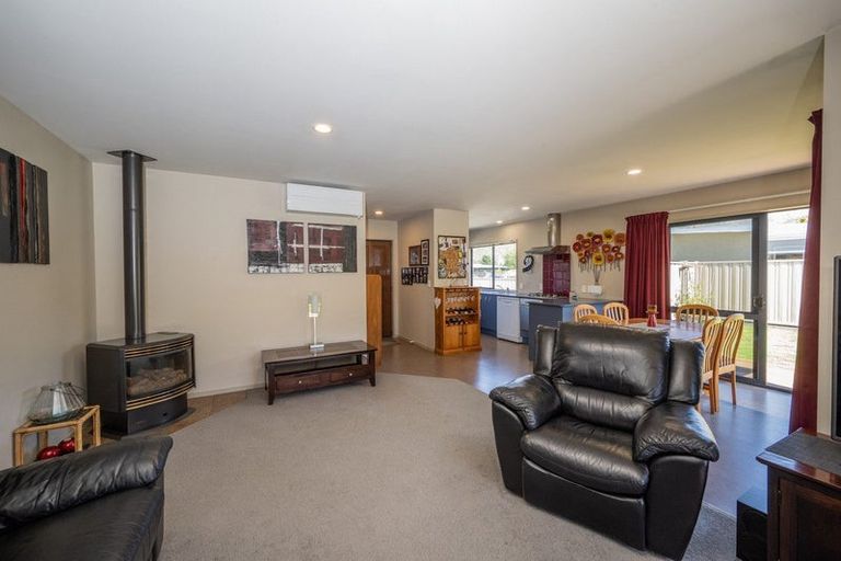 Photo of property in 60 Newcastle Street, Clyde, 9330