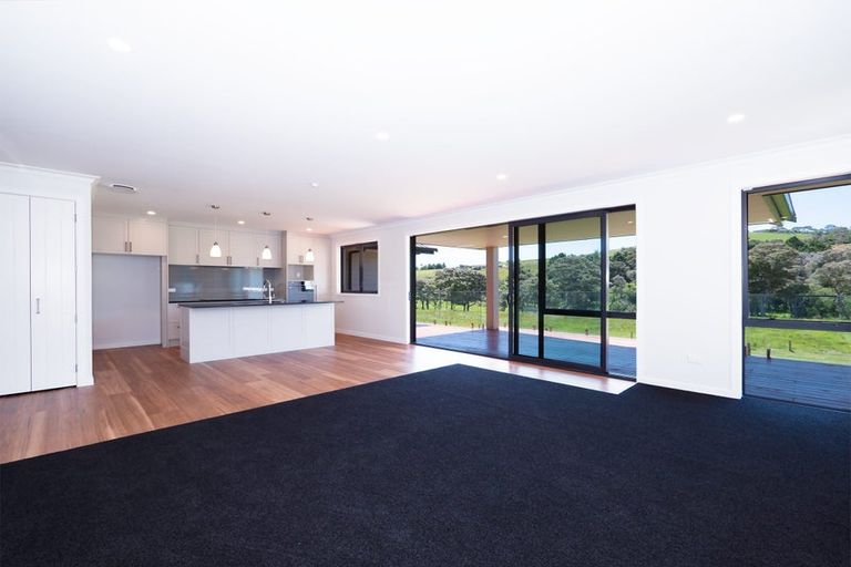 Photo of property in 40 Admiralty Drive, Haruru, 0204