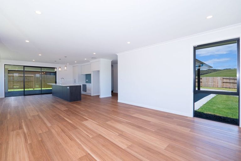 Photo of property in 35 Admiralty Drive, Haruru, 0204