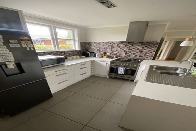 Photo of property in 1044a High Street, Avalon, Lower Hutt, 5011