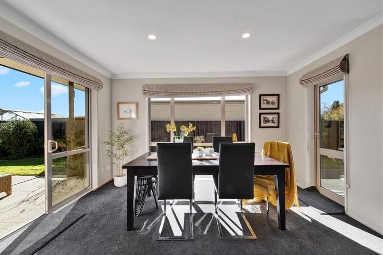 Photo of property in 20 Oxford Road, Rangiora, 7400
