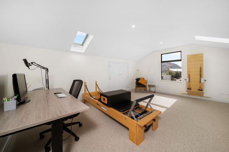 Photo of property in 5 Durness Court, Jacks Point, Queenstown, 9371