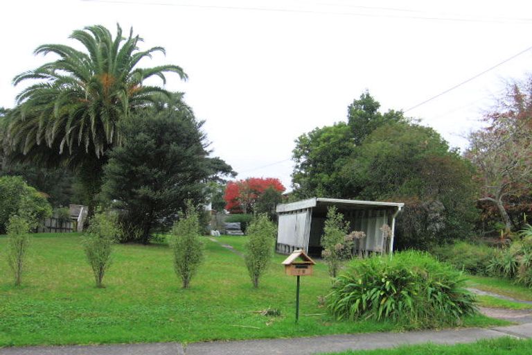 Photo of property in 18 Churchouse Road, Greenhithe, Auckland, 0632