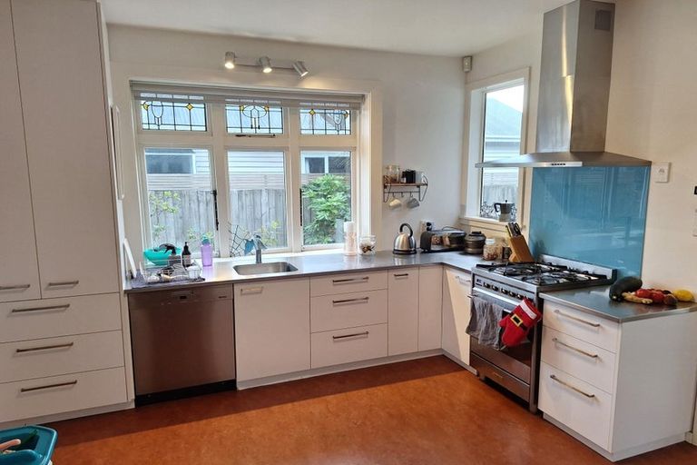 Photo of property in 104 Petrie Street, Richmond, Christchurch, 8013