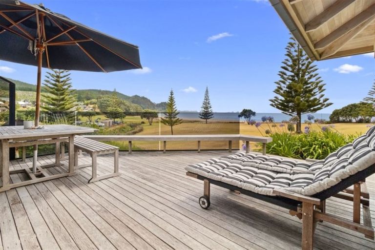 Photo of property in 231 Onemana Drive, Onemana, Whangamata, 3691