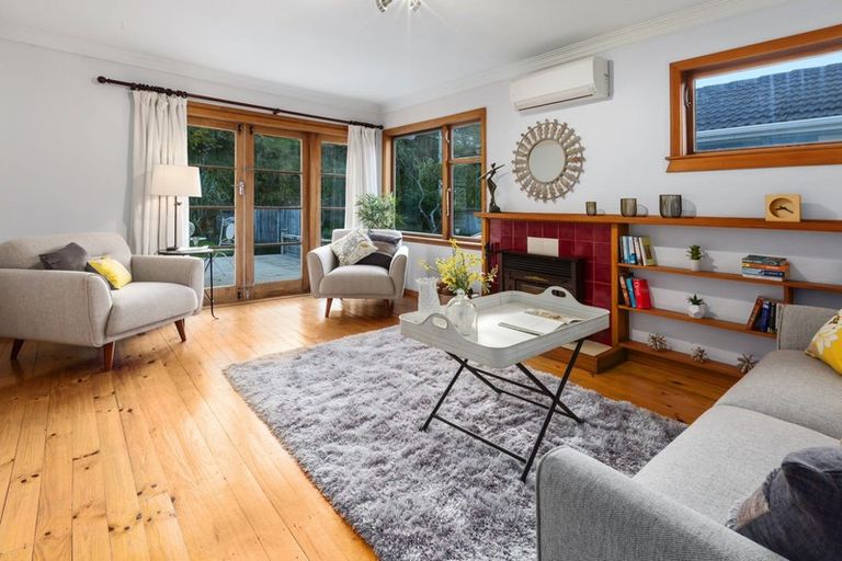 Photo of property in 312 Main Road, Tawa, Wellington, 5028