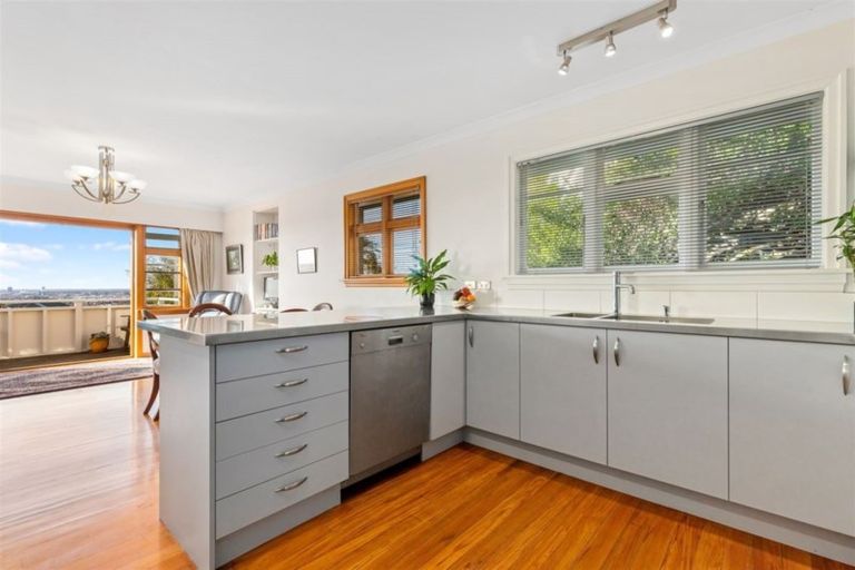 Photo of property in 6 Cracroft Terrace, Cashmere, Christchurch, 8022