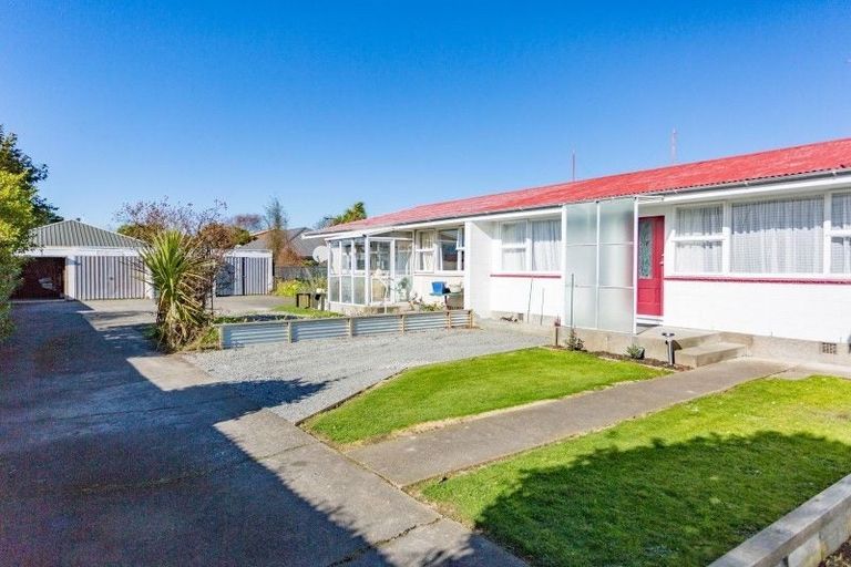 Photo of property in 3/64 Osborne Street, Waltham, Christchurch, 8011