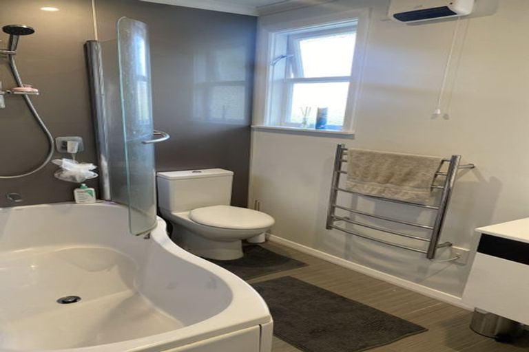 Photo of property in 1044a High Street, Avalon, Lower Hutt, 5011