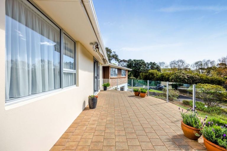 Photo of property in 42 Seaview Road, Marfell, New Plymouth, 4310