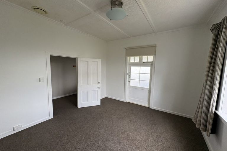 Photo of property in 6 Malcolm Street, Martinborough, 5711