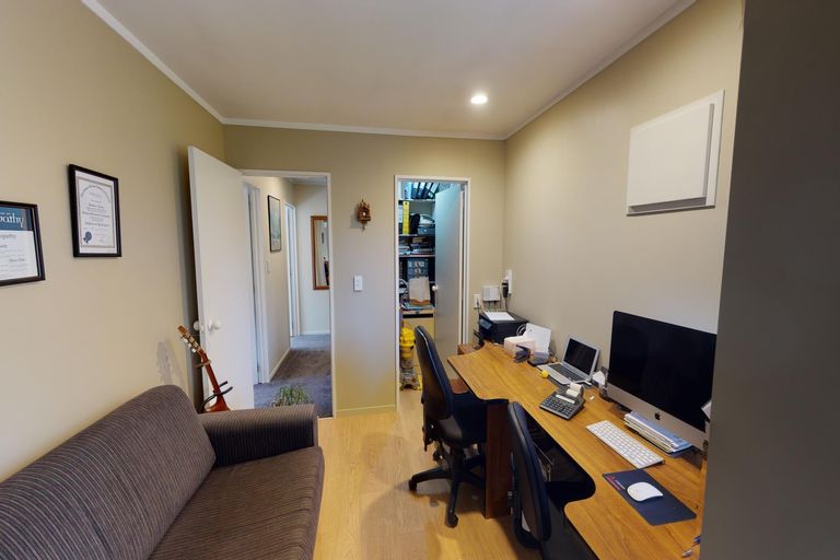 Photo of property in 2 Keywella Drive, Conifer Grove, Takanini, 2112