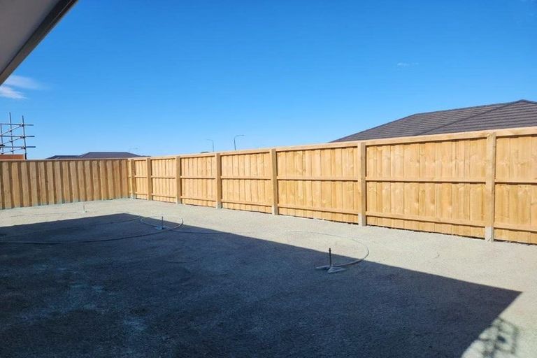 Photo of property in 14 Mehrtens Crescent, Woodend, 7691