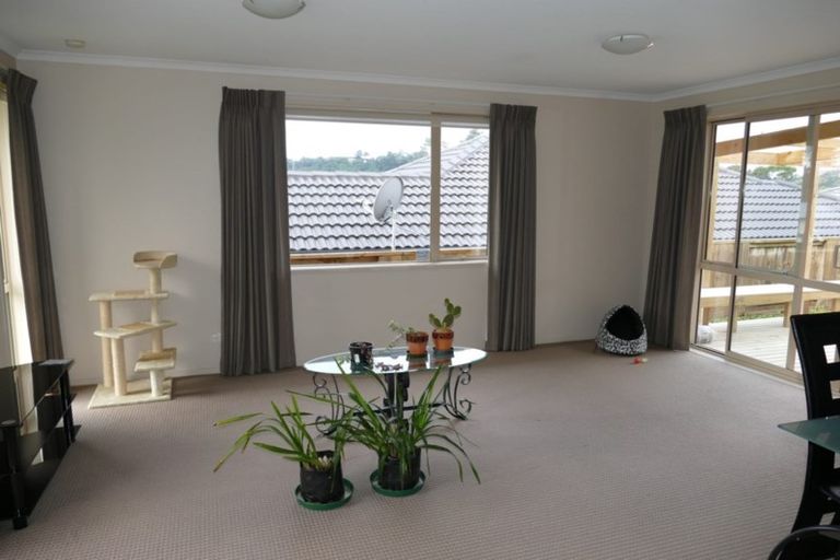 Photo of property in 5 Anna Lane, Glen Eden, Auckland, 0602
