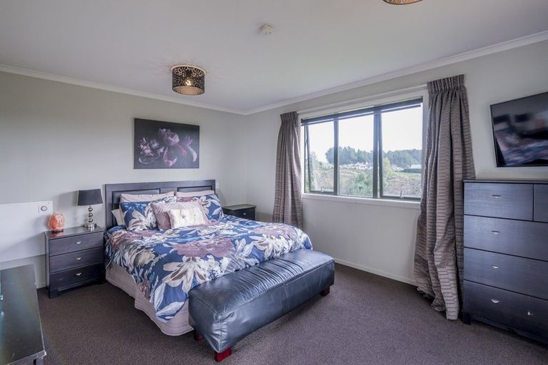 Photo of property in 36 Oakland Lane, Shannon, Palmerston North, 4474