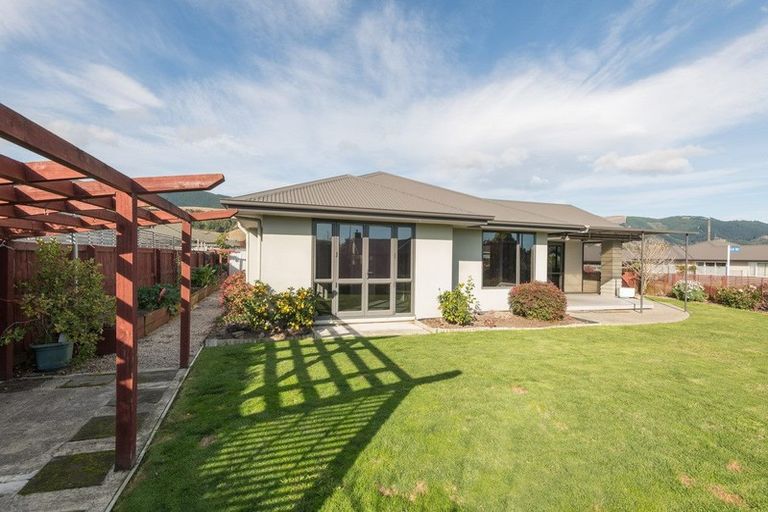 Photo of property in 24 Cambelldon Crescent, Stoke, Nelson, 7011