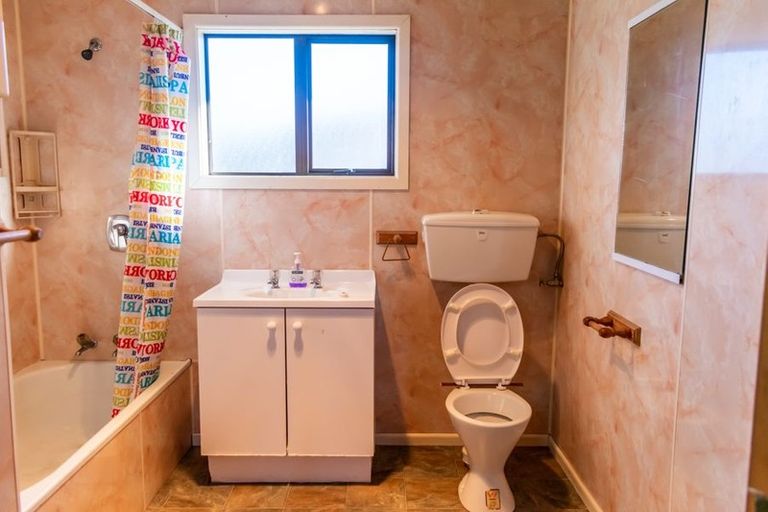 Photo of property in 80 Scott Street, Strathern, Invercargill, 9812