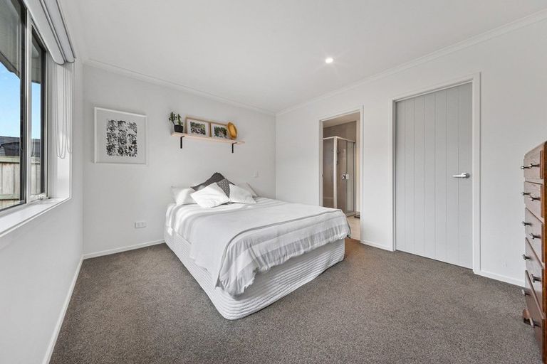 Photo of property in 3 Parkgrove Crescent, Pokeno, 2402