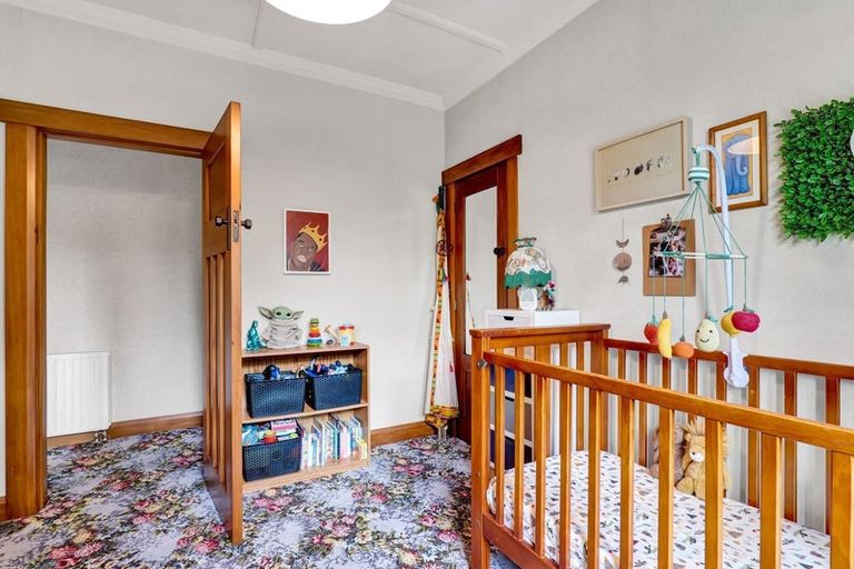 Photo of property in 3 Cross Street, Lepperton, New Plymouth, 4373