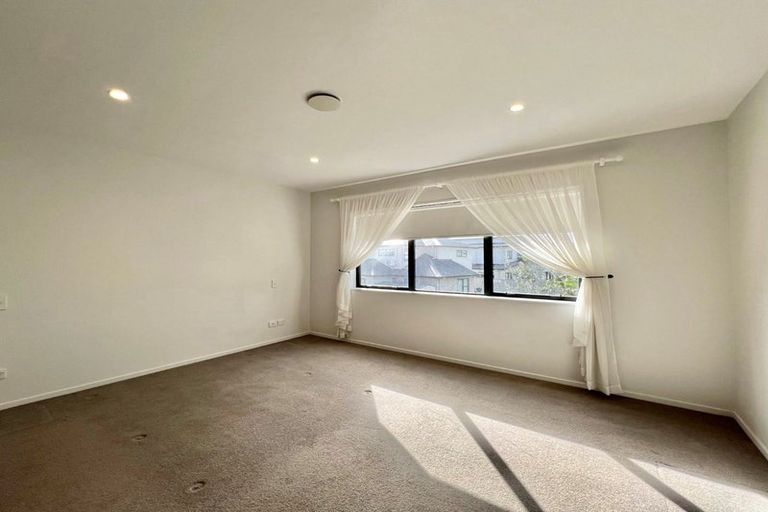 Photo of property in 14 Orford Lane, Takanini, 2112