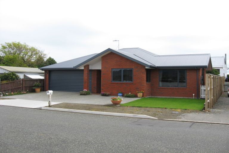 Photo of property in 35 Point Road, Monaco, Nelson, 7011
