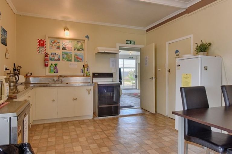 Photo of property in 529 Waikawa-curio Bay Road, Curio Bay, Tokanui, 9884
