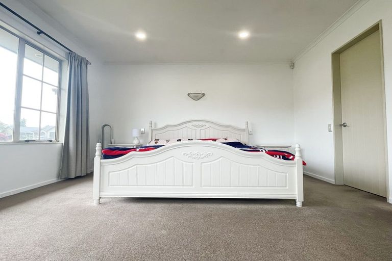 Photo of property in 1 Glenwarrick Court, Rototuna, Hamilton, 3210