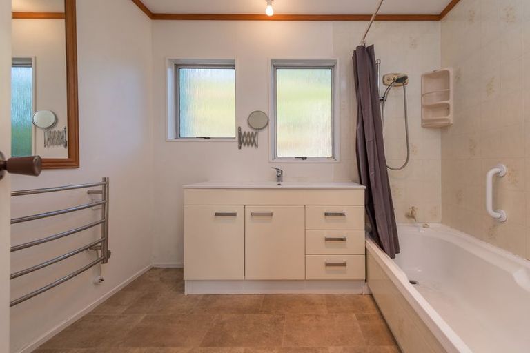 Photo of property in 20b Camellia Drive, Ngongotaha, Rotorua, 3010